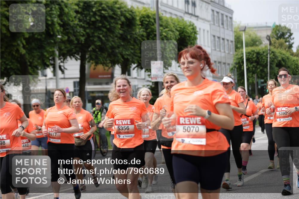 15.06.2025 - REWE Women's Run Jannik Wohlers http://msf.ph/oto/7960689 15.06.2025 09:45:48 Laufen 98, 482, 5317, 5356, 2, 5070, 330, 5390 meine-sportfotos.de