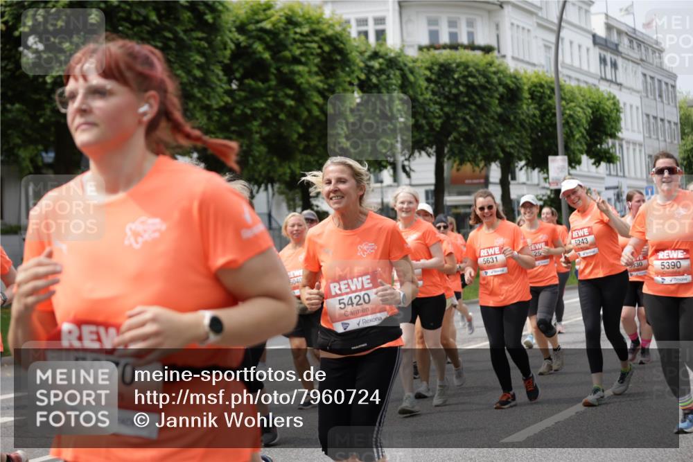 15.06.2025 - REWE Women's Run Jannik Wohlers http://msf.ph/oto/7960724 15.06.2025 09:45:50 Laufen 5070, 5040, 5420, 5631, 5243, 25, 30, 5390 meine-sportfotos.de