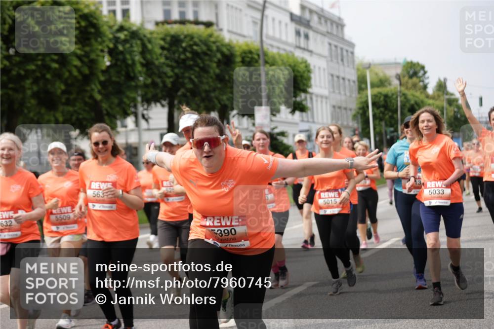 15.06.2025 - REWE Women's Run Jannik Wohlers http://msf.ph/oto/7960745 15.06.2025 09:45:51 Laufen 563, 632, 5509, 390, 5015, 5033, 5 meine-sportfotos.de