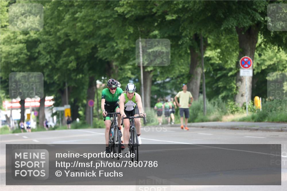 15.06.2025 - 7 Türme Triathlon Yannick Fuchs http://msf.ph/oto/7960786 15.06.2025 09:56:16 Radfahren 85, 87 meine-sportfotos.de