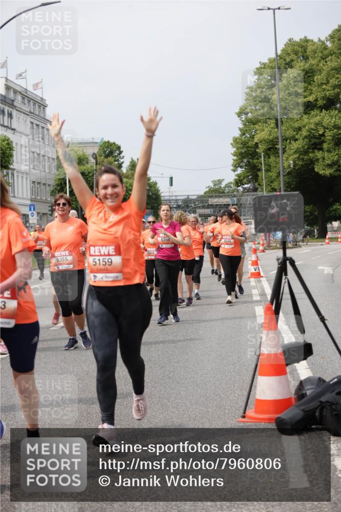 15.06.2025 - REWE Women's Run Jannik Wohlers http://msf.ph/oto/7960806 15.06.2025 09:45:53 Laufen 3, 5398, 5355, 5358, 5159, 5049 meine-sportfotos.de