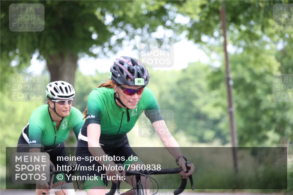 15.06.2025 - 7 Türme Triathlon Yannick Fuchs http://msf.ph/oto/7960838 15.06.2025 09:56:18 Radfahren 85, 87 meine-sportfotos.de