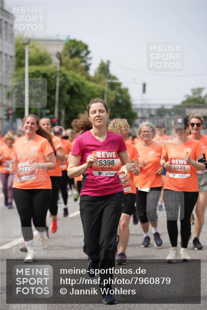 15.06.2025 - REWE Women's Run Jannik Wohlers http://msf.ph/oto/7960879 15.06.2025 09:45:55 Laufen 5011, 5398, 5049 meine-sportfotos.de