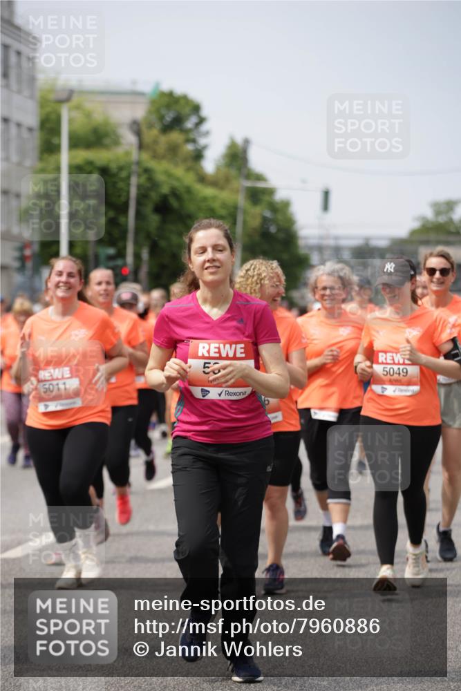15.06.2025 - REWE Women's Run Jannik Wohlers http://msf.ph/oto/7960886 15.06.2025 09:45:55 Laufen 5011, 50, 5049 meine-sportfotos.de