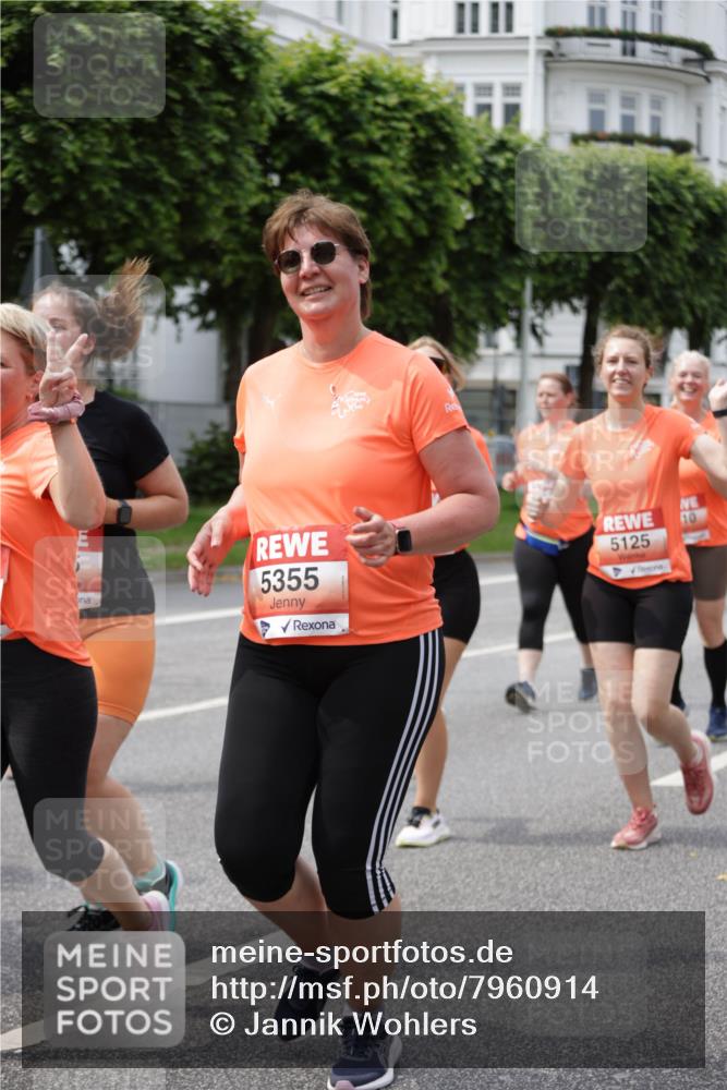 15.06.2025 - REWE Women's Run Jannik Wohlers http://msf.ph/oto/7960914 15.06.2025 09:45:56 Laufen 5355, 5125, 10 meine-sportfotos.de