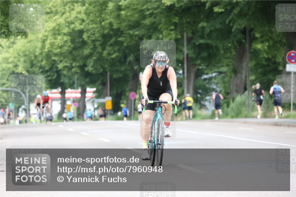 15.06.2025 - 7 Türme Triathlon Yannick Fuchs http://msf.ph/oto/7960948 15.06.2025 13:49:10 Radfahren 304, 307, 706, 756 meine-sportfotos.de