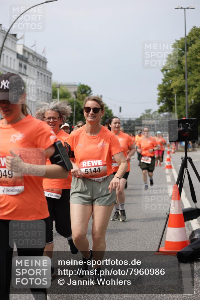 15.06.2025 - REWE Women's Run Jannik Wohlers http://msf.ph/oto/7960986 15.06.2025 09:45:59 Laufen 049, 5144 meine-sportfotos.de