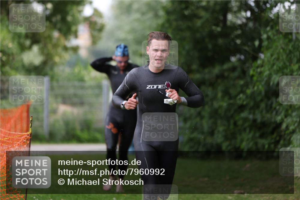 15.06.2025 - 7 Türme Triathlon Michael Strokosch http://msf.ph/oto/7960992 15.06.2025 12:12:36 Schwimmen 363, 412, 443, 489, 551 meine-sportfotos.de