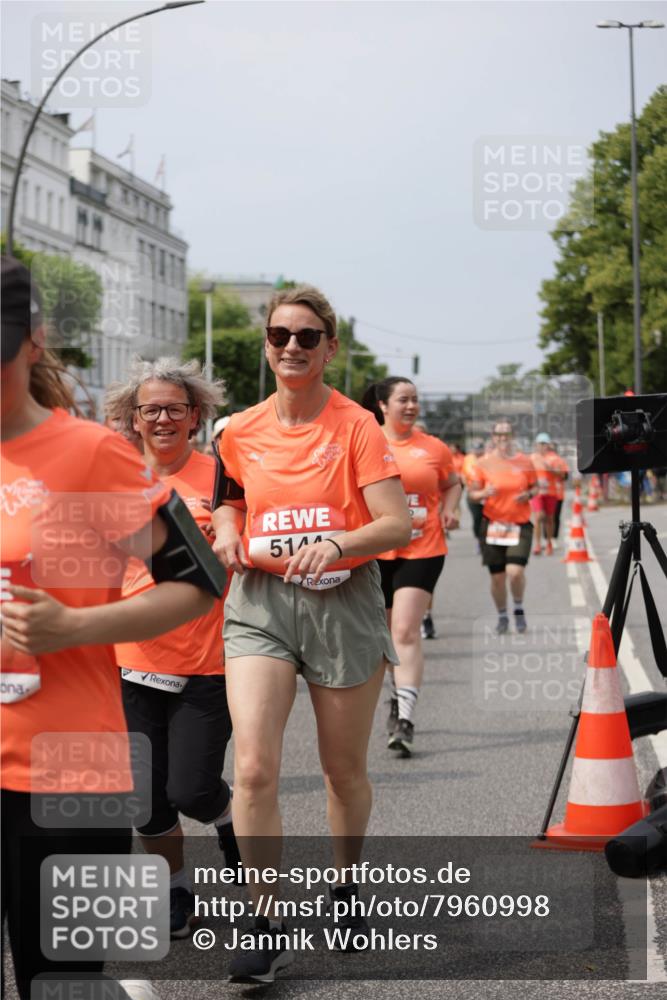 15.06.2025 - REWE Women's Run Jannik Wohlers http://msf.ph/oto/7960998 15.06.2025 09:45:59 Laufen 514 meine-sportfotos.de