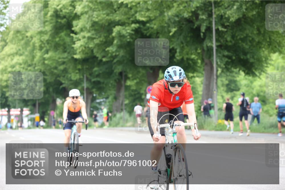 15.06.2025 - 7 Türme Triathlon Yannick Fuchs http://msf.ph/oto/7961002 15.06.2025 13:49:18 Radfahren 720, 858, 994 meine-sportfotos.de