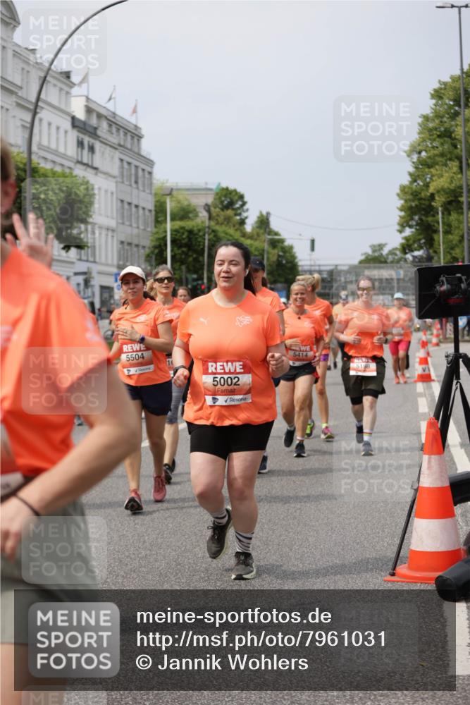 15.06.2025 - REWE Women's Run Jannik Wohlers http://msf.ph/oto/7961031 15.06.2025 09:46:00 Laufen 5504, 5002 meine-sportfotos.de