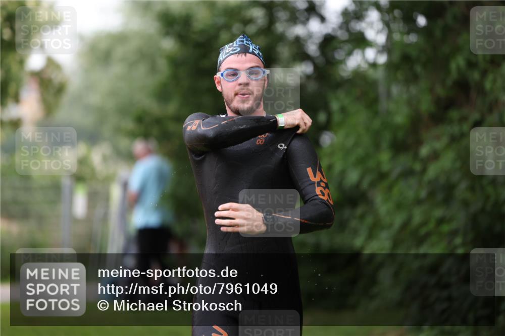 15.06.2025 - 7 Türme Triathlon Michael Strokosch http://msf.ph/oto/7961049 15.06.2025 12:12:39 Schwimmen 363, 412, 443, 489, 551, 605 meine-sportfotos.de