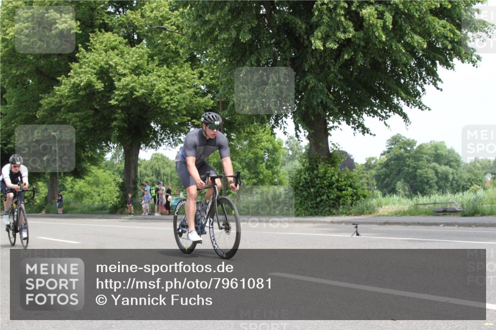 15.06.2025 - 7 Türme Triathlon Yannick Fuchs http://msf.ph/oto/7961081 15.06.2025 12:09:30 Radfahren  meine-sportfotos.de