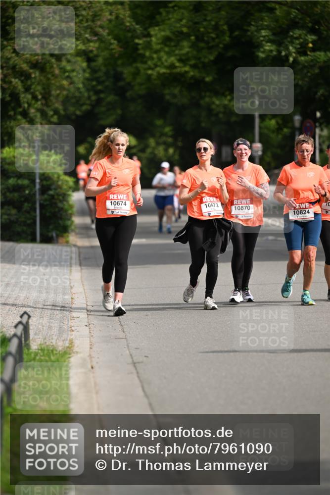 15.06.2025 - REWE Women's Run Dr. Thomas Lammeyer http://msf.ph/oto/7961090 15.06.2025 09:50:16 Laufen 10674, 10472, 10870, 10824 meine-sportfotos.de