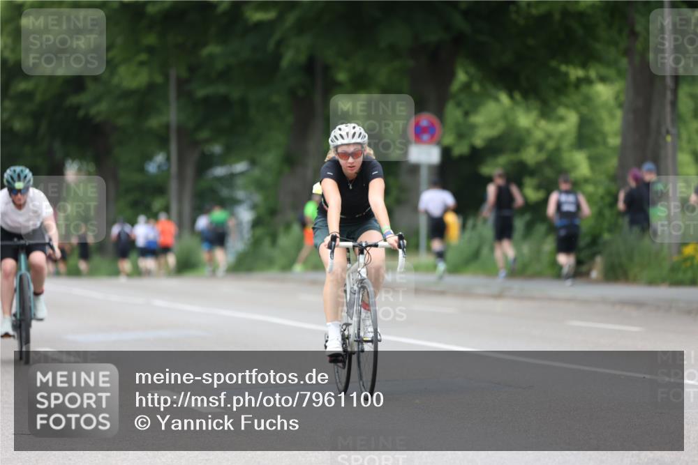 15.06.2025 - 7 Türme Triathlon Yannick Fuchs http://msf.ph/oto/7961100 15.06.2025 13:49:38 Radfahren 781, 1051, 1089 meine-sportfotos.de
