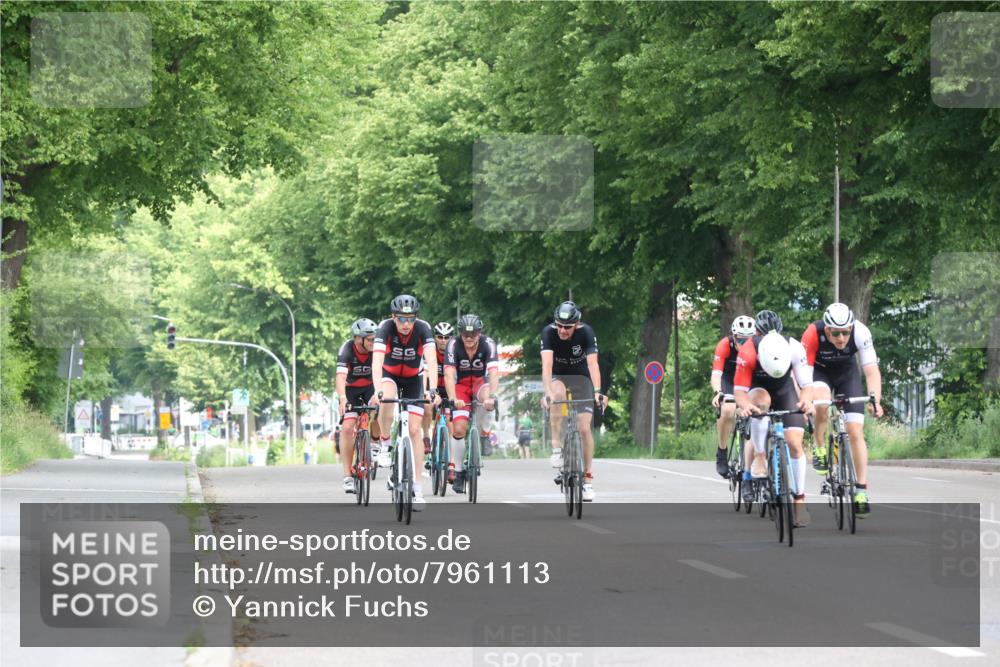 15.06.2025 - 7 Türme Triathlon Yannick Fuchs http://msf.ph/oto/7961113 15.06.2025 10:01:04 Radfahren 22, 24, 25, 77, 78, 80 meine-sportfotos.de