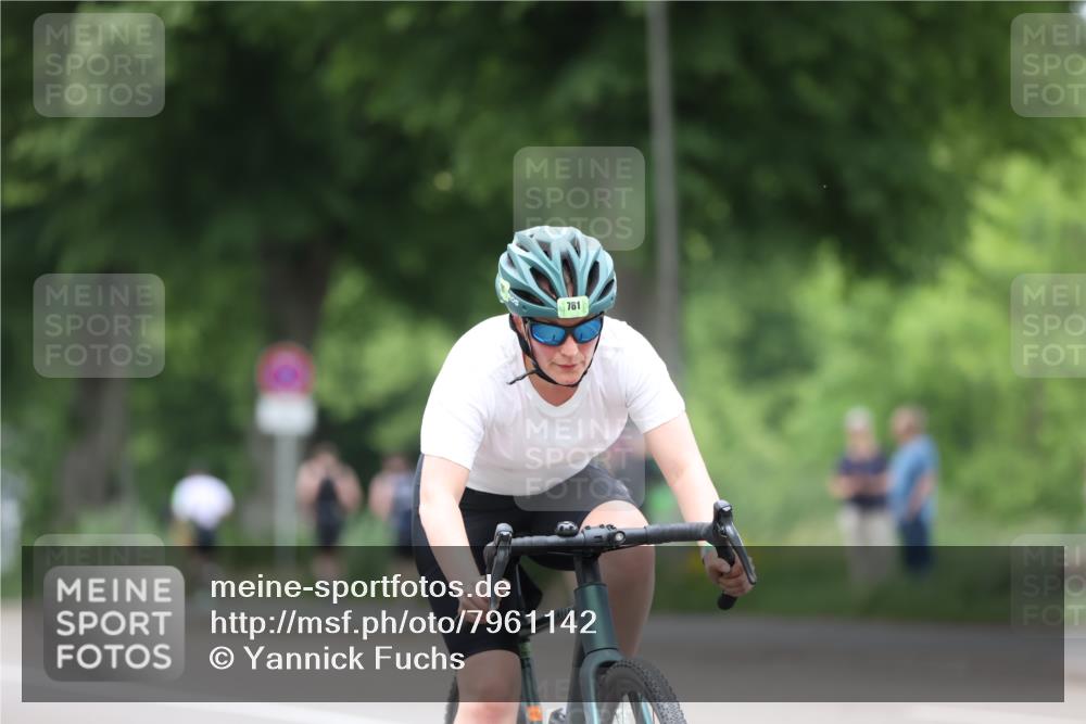 15.06.2025 - 7 Türme Triathlon Yannick Fuchs http://msf.ph/oto/7961142 15.06.2025 13:49:40 Radfahren 514, 781, 1051, 1089 meine-sportfotos.de
