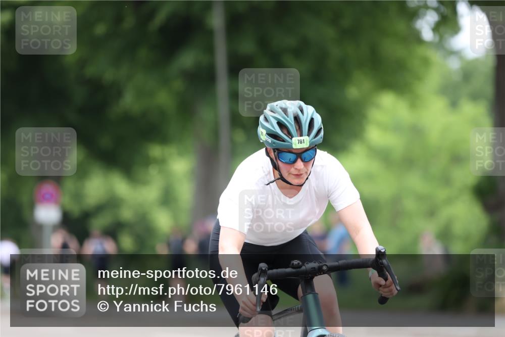 15.06.2025 - 7 Türme Triathlon Yannick Fuchs http://msf.ph/oto/7961146 15.06.2025 13:49:40 Radfahren 514, 781, 1051, 1089 meine-sportfotos.de