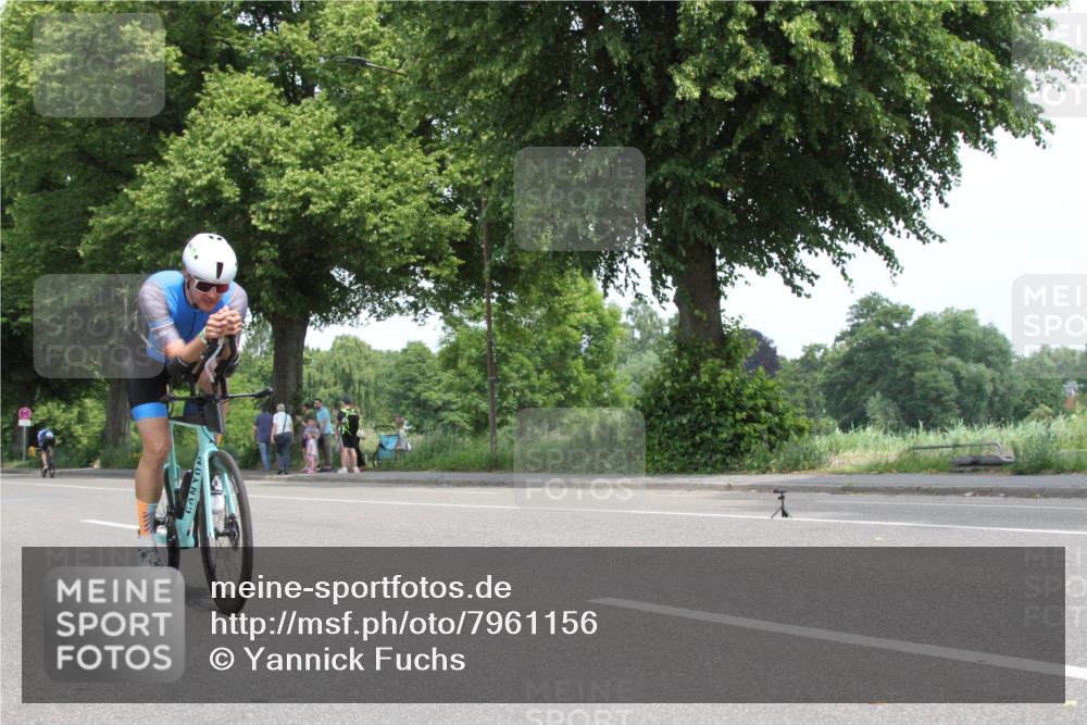 15.06.2025 - 7 Türme Triathlon Yannick Fuchs http://msf.ph/oto/7961156 15.06.2025 12:12:41 Radfahren  meine-sportfotos.de