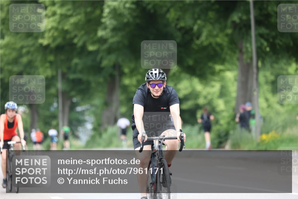 15.06.2025 - 7 Türme Triathlon Yannick Fuchs http://msf.ph/oto/7961171 15.06.2025 13:49:41 Radfahren 514, 781, 1051, 1089 meine-sportfotos.de