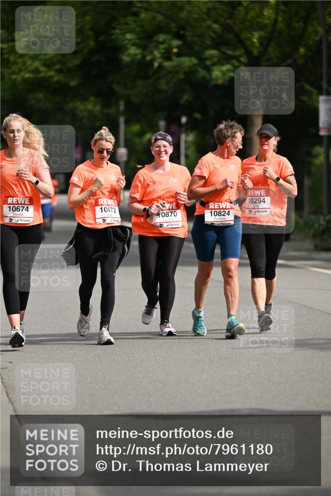 15.06.2025 - REWE Women's Run Dr. Thomas Lammeyer http://msf.ph/oto/7961180 15.06.2025 09:50:17 Laufen 10674, 10472, 0870, 10824, 10294 meine-sportfotos.de