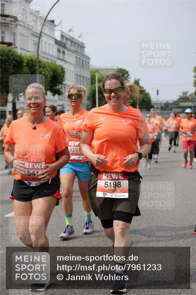 15.06.2025 - REWE Women's Run Jannik Wohlers http://msf.ph/oto/7961233 15.06.2025 09:46:03 Laufen 541, 5351, 5198 meine-sportfotos.de
