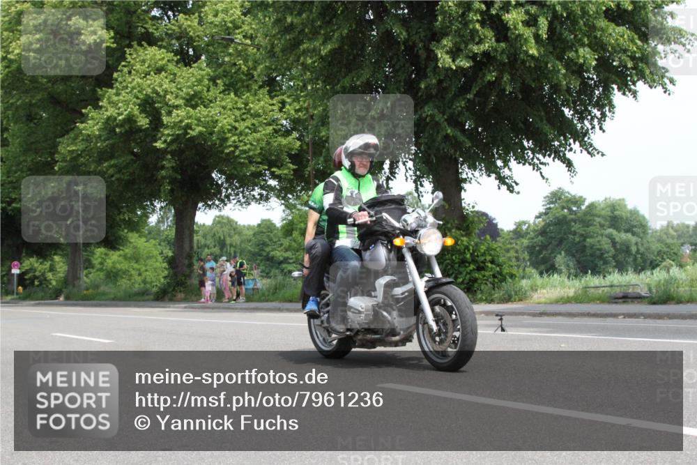 15.06.2025 - 7 Türme Triathlon Yannick Fuchs http://msf.ph/oto/7961236 15.06.2025 12:15:02 Radfahren  meine-sportfotos.de