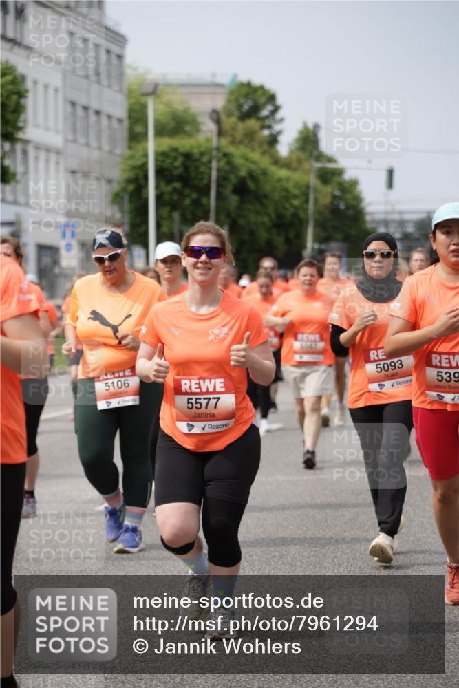 15.06.2025 - REWE Women's Run Jannik Wohlers http://msf.ph/oto/7961294 15.06.2025 09:46:07 Laufen 5106, 5577, 5587, 5093, 539 meine-sportfotos.de