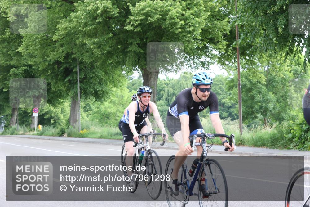 15.06.2025 - 7 Türme Triathlon Yannick Fuchs http://msf.ph/oto/7961298 15.06.2025 10:02:14 Radfahren 154, 156 meine-sportfotos.de
