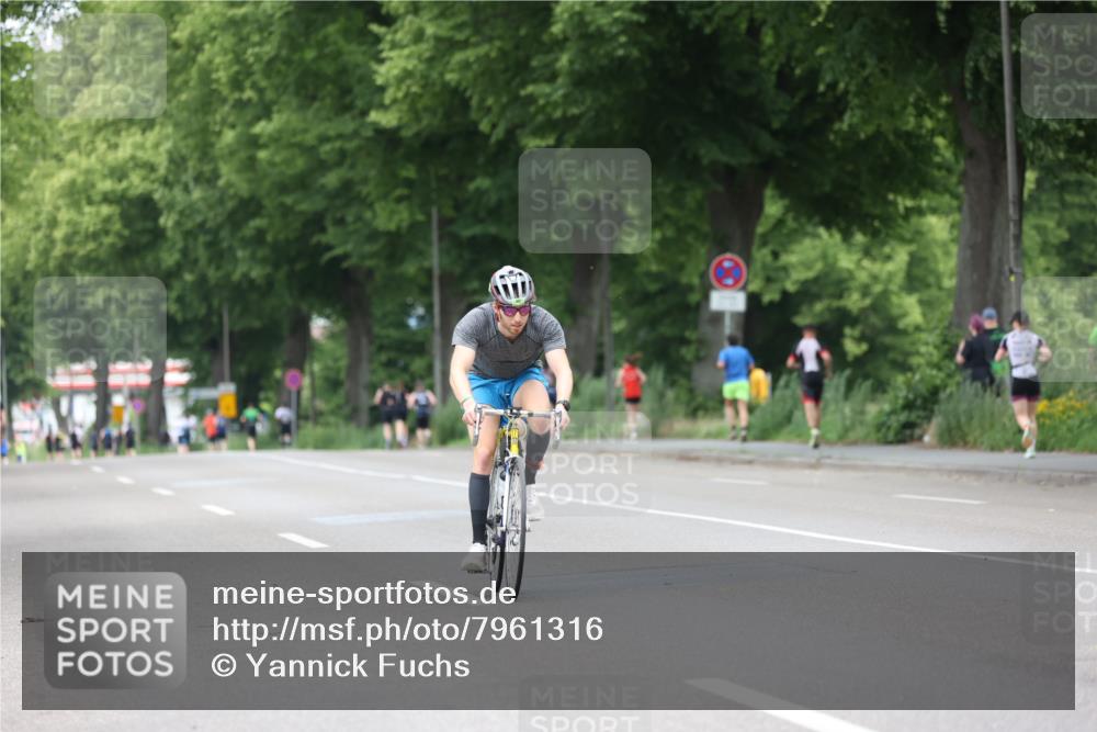 15.06.2025 - 7 Türme Triathlon Yannick Fuchs http://msf.ph/oto/7961316 15.06.2025 13:49:59 Radfahren 337, 1002 meine-sportfotos.de