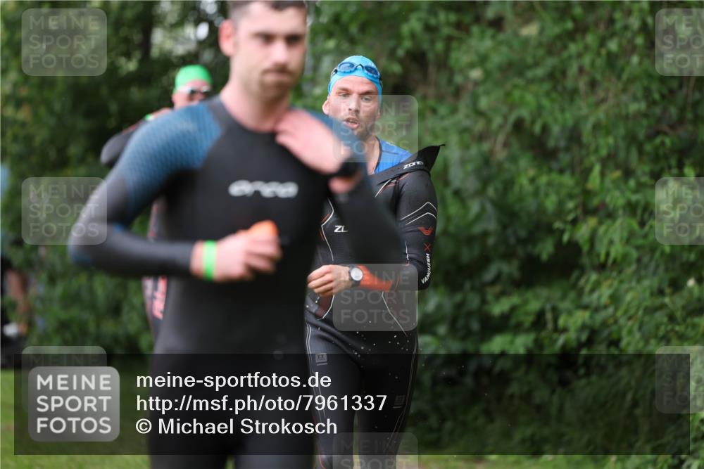15.06.2025 - 7 Türme Triathlon Michael Strokosch http://msf.ph/oto/7961337 15.06.2025 12:13:10 Schwimmen 453, 459, 494, 539, 561 meine-sportfotos.de