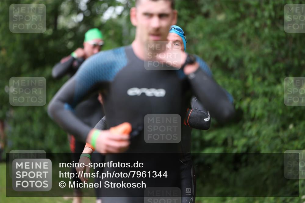 15.06.2025 - 7 Türme Triathlon Michael Strokosch http://msf.ph/oto/7961344 15.06.2025 12:13:10 Schwimmen 453, 459, 494, 539, 561 meine-sportfotos.de