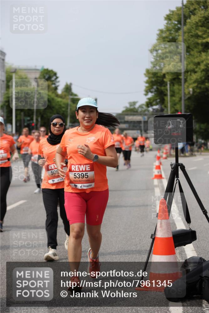 15.06.2025 - REWE Women's Run Jannik Wohlers http://msf.ph/oto/7961345 15.06.2025 09:46:08 Laufen 509, 5395 meine-sportfotos.de