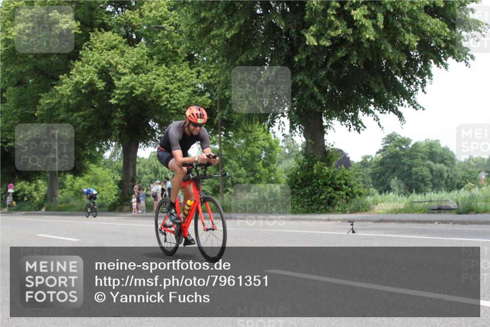 15.06.2025 - 7 Türme Triathlon Yannick Fuchs http://msf.ph/oto/7961351 15.06.2025 12:16:53 Radfahren  meine-sportfotos.de