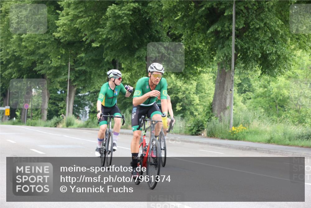 15.06.2025 - 7 Türme Triathlon Yannick Fuchs http://msf.ph/oto/7961374 15.06.2025 10:02:29 Radfahren 129, 132, 141 meine-sportfotos.de