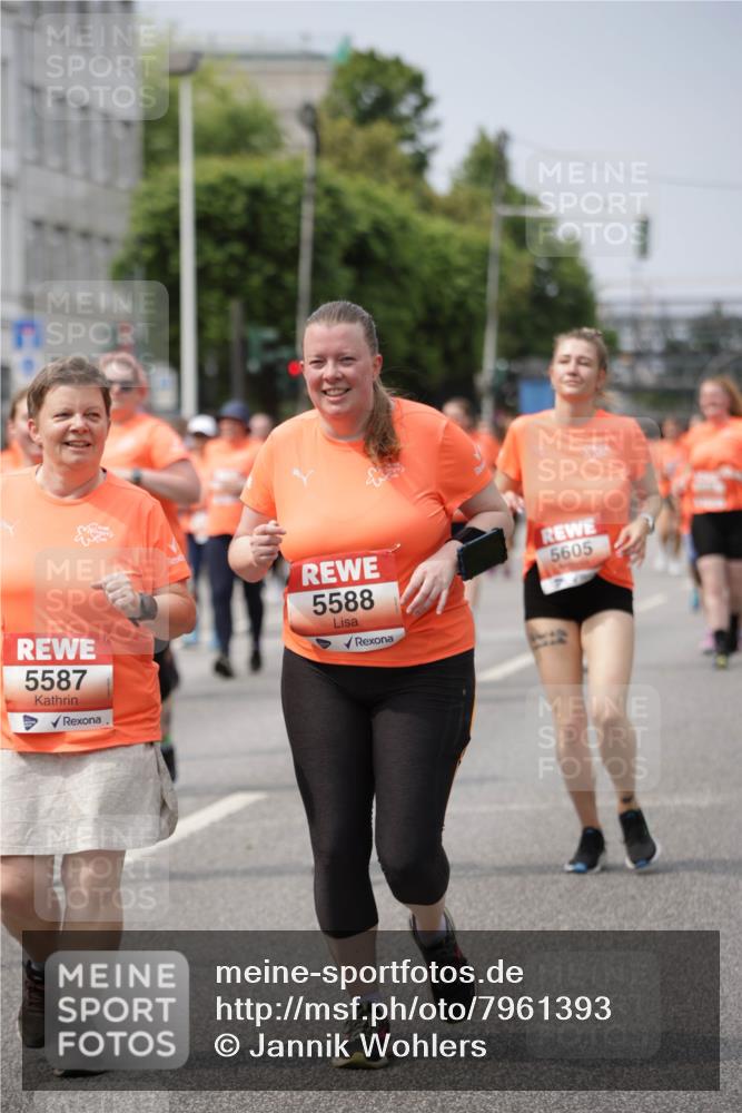 15.06.2025 - REWE Women's Run Jannik Wohlers http://msf.ph/oto/7961393 15.06.2025 09:46:10 Laufen 5587, 5605, 5588 meine-sportfotos.de