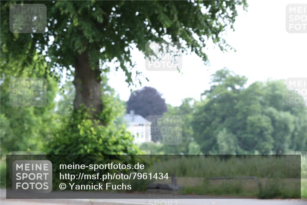 15.06.2025 - 7 Türme Triathlon Yannick Fuchs http://msf.ph/oto/7961434 15.06.2025 10:02:31 Radfahren 129, 132, 141 meine-sportfotos.de