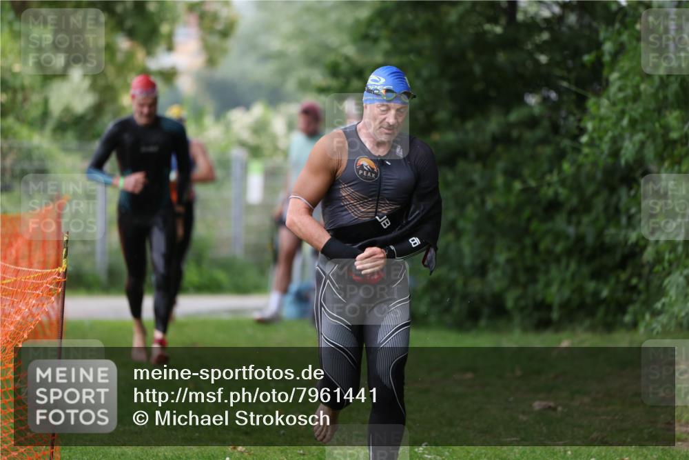15.06.2025 - 7 Türme Triathlon Michael Strokosch http://msf.ph/oto/7961441 15.06.2025 12:13:26 Schwimmen 396, 494, 539 meine-sportfotos.de
