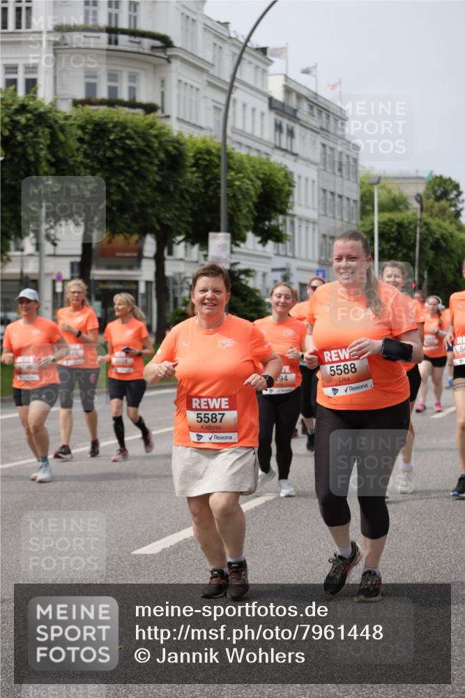 15.06.2025 - REWE Women's Run Jannik Wohlers http://msf.ph/oto/7961448 15.06.2025 09:46:12 Laufen 5587, 5588, 5 meine-sportfotos.de