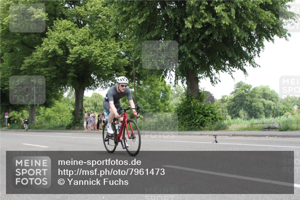 15.06.2025 - 7 Türme Triathlon Yannick Fuchs http://msf.ph/oto/7961473 15.06.2025 12:19:35 Radfahren  meine-sportfotos.de