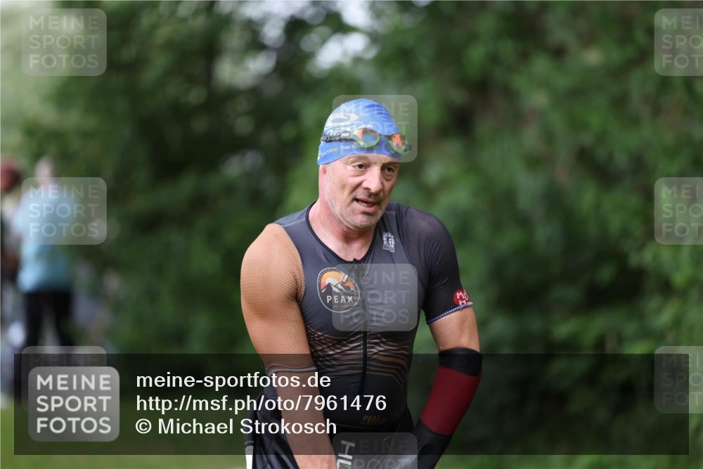 15.06.2025 - 7 Türme Triathlon Michael Strokosch http://msf.ph/oto/7961476 15.06.2025 12:13:27 Schwimmen 396, 494, 539 meine-sportfotos.de