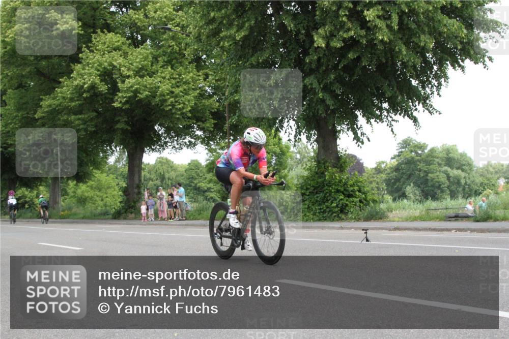 15.06.2025 - 7 Türme Triathlon Yannick Fuchs http://msf.ph/oto/7961483 15.06.2025 12:19:54 Radfahren  meine-sportfotos.de