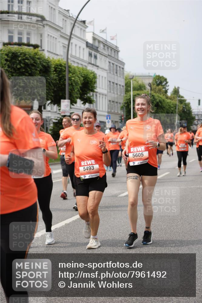 15.06.2025 - REWE Women's Run Jannik Wohlers http://msf.ph/oto/7961492 15.06.2025 09:46:13 Laufen 5493, 5605 meine-sportfotos.de