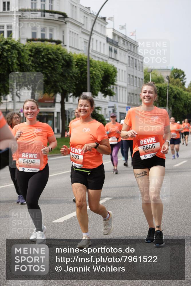 15.06.2025 - REWE Women's Run Jannik Wohlers http://msf.ph/oto/7961522 15.06.2025 09:46:14 Laufen 5494, 5493, 5605 meine-sportfotos.de