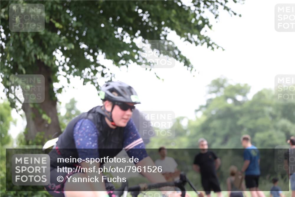 15.06.2025 - 7 Türme Triathlon Yannick Fuchs http://msf.ph/oto/7961526 15.06.2025 13:50:22 Radfahren 822, 839, 850, 866, 894, 960, 1099 meine-sportfotos.de