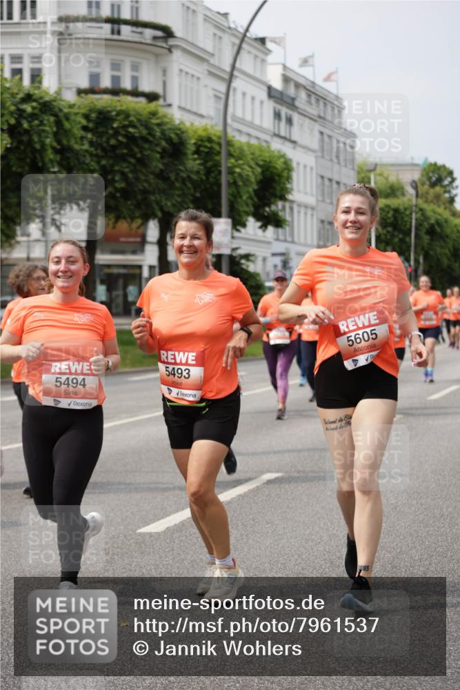 15.06.2025 - REWE Women's Run Jannik Wohlers http://msf.ph/oto/7961537 15.06.2025 09:46:14 Laufen 5494, 5493, 5605, 1895 meine-sportfotos.de