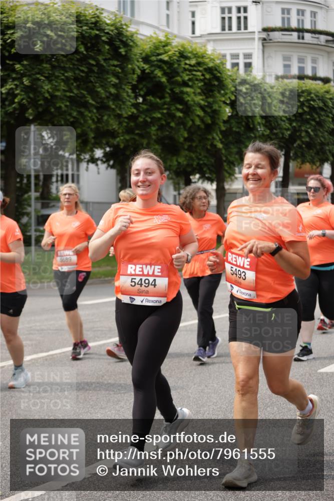 15.06.2025 - REWE Women's Run Jannik Wohlers http://msf.ph/oto/7961555 15.06.2025 09:46:14 Laufen 5689, 5494, 5493 meine-sportfotos.de
