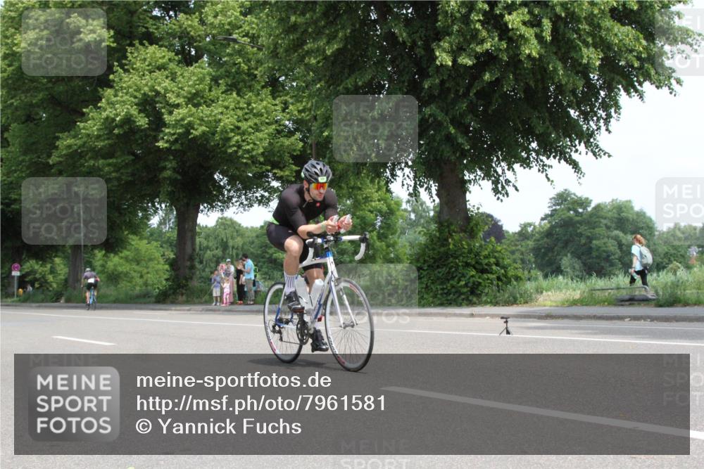 15.06.2025 - 7 Türme Triathlon Yannick Fuchs http://msf.ph/oto/7961581 15.06.2025 12:24:08 Radfahren  meine-sportfotos.de