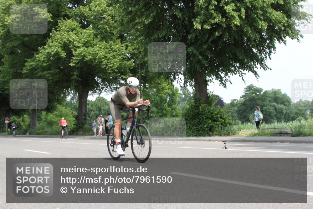 15.06.2025 - 7 Türme Triathlon Yannick Fuchs http://msf.ph/oto/7961590 15.06.2025 12:24:09 Radfahren  meine-sportfotos.de