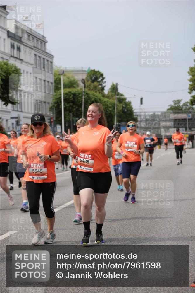 15.06.2025 - REWE Women's Run Jannik Wohlers http://msf.ph/oto/7961598 15.06.2025 09:46:18 Laufen 5545, 5488, 5, 1033, 5145 meine-sportfotos.de